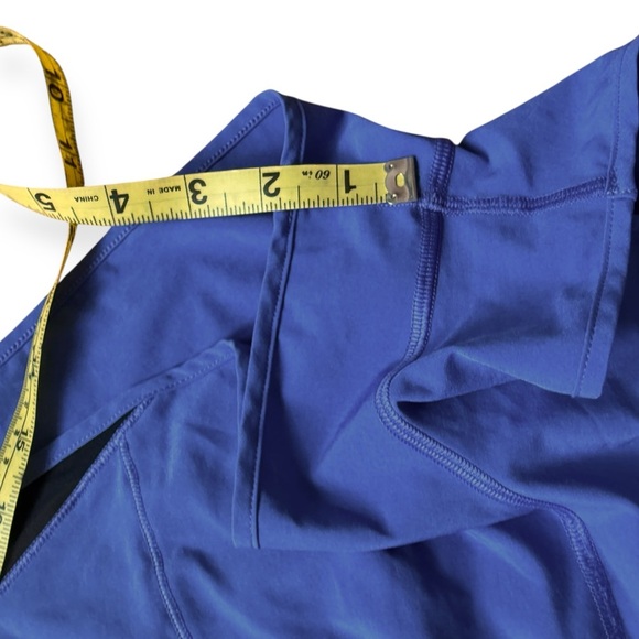 LULULEMON HOTTY HOT II SHORTS 2.5" MOROCCAN BLUE/BLACK Size 10 Yoga Gym Running - Picture 4 of 7